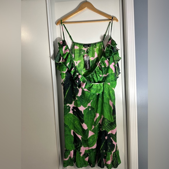 Dress - Picture 3 of 3